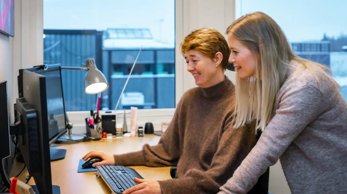 Skya Regnskap bistår deg og din bedrift med regnskap og bedriftsrådgivning